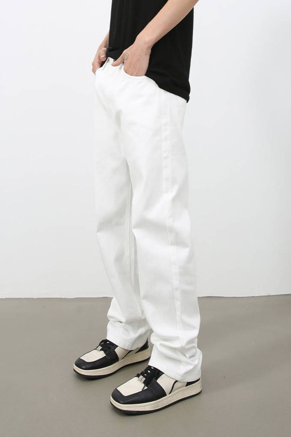 Men's Mid Rise Jeans with Pockets - S. M. & Co.